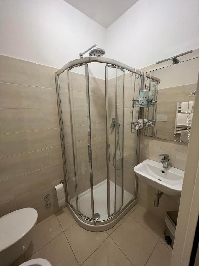 Hotel Athena Pesaro Exterior photo